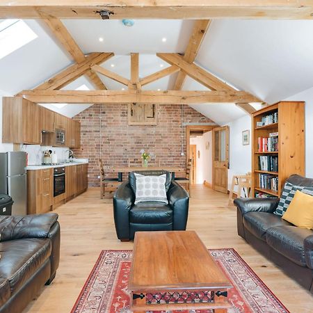 Ryton Grange Church Barn Sleeps 5 Shrewsbury Buitenkant foto