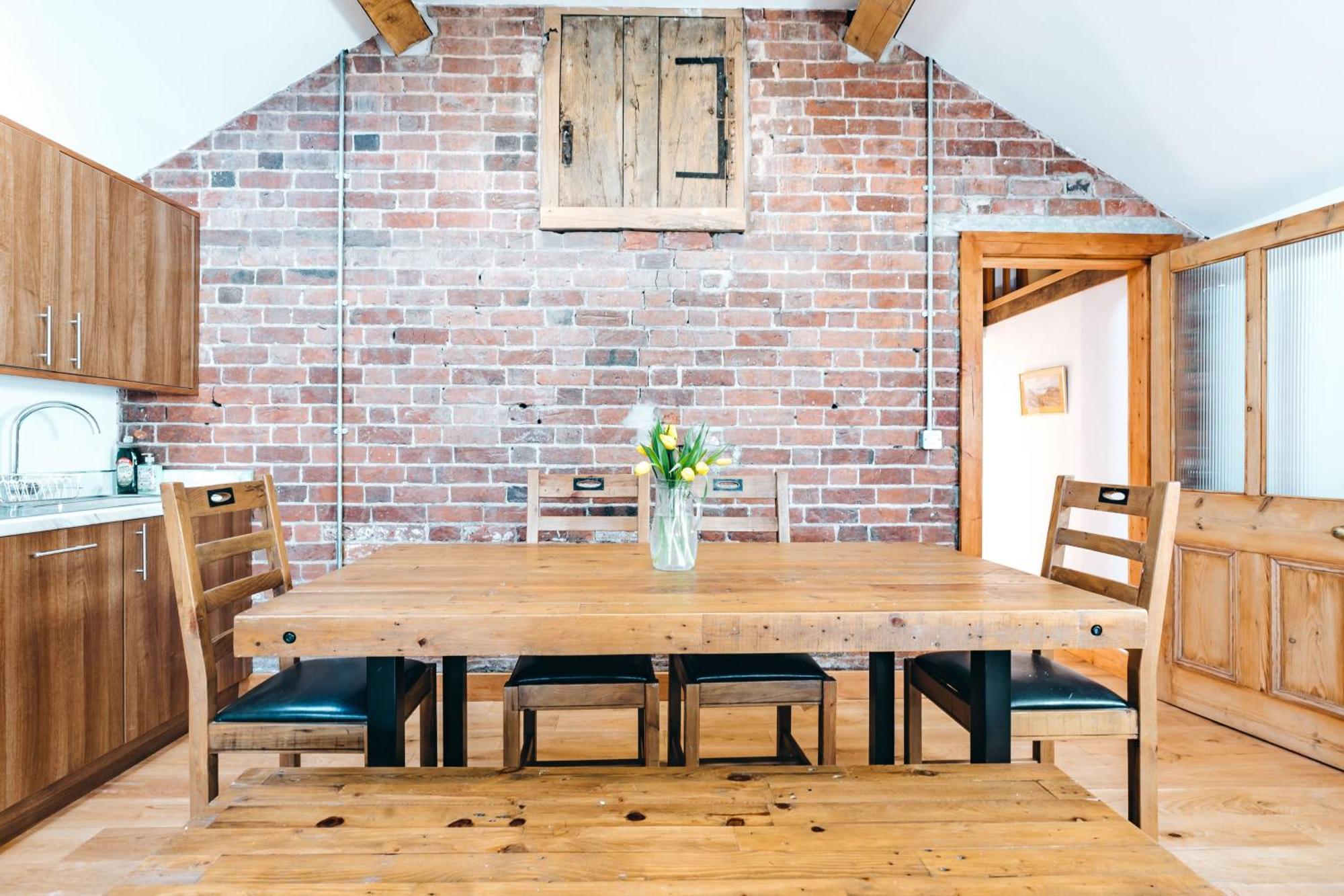 Ryton Grange Church Barn Sleeps 5 Shrewsbury Buitenkant foto